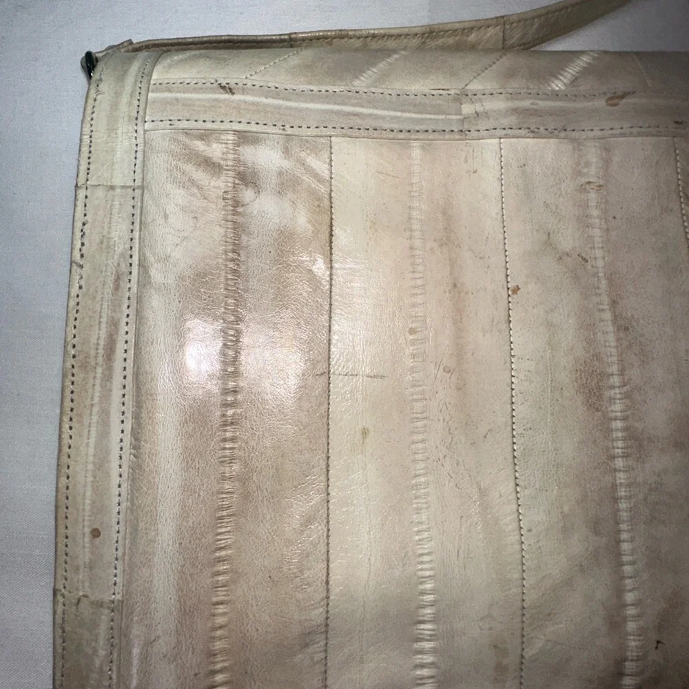 Vintage Eel Skin Crossbody Clutch Cream Beige Leather Envelope Purse